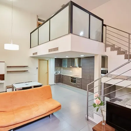 Exalt 21 Apartment *